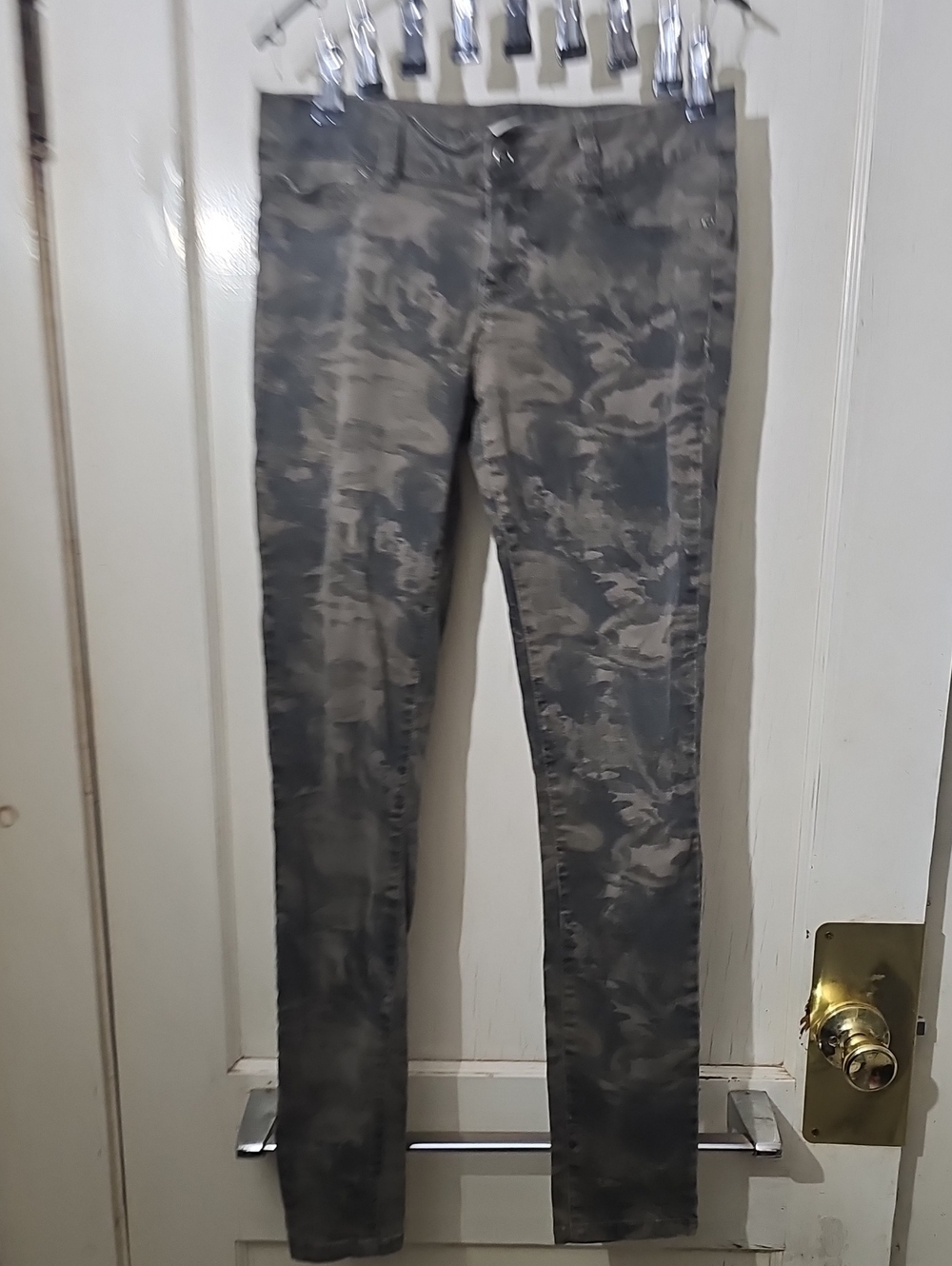 Slim Fit Women's Camo Print Pants - Olive Green